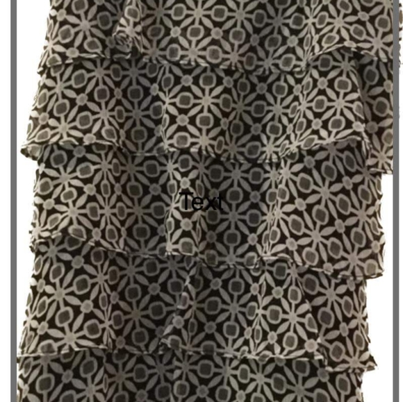 New York & Company Womens Black Floral Top EUC Size XS Ruffle Sleeveless Casual - Picture 2 of 4